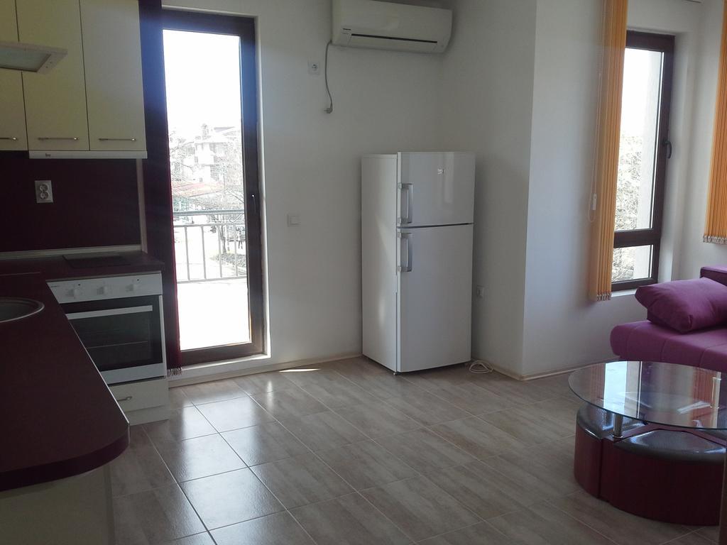 Burgas Sarafovo Apartment Eksteriør billede